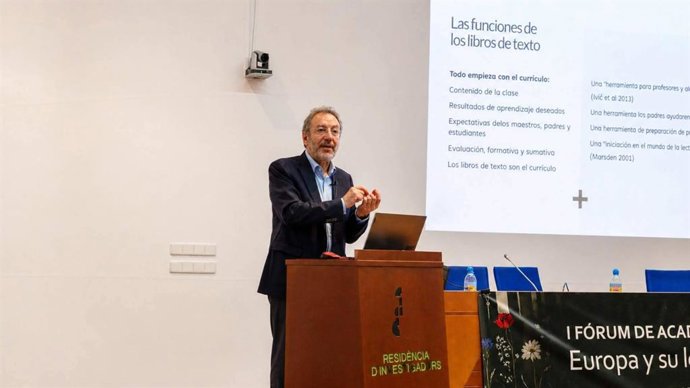 INÈDIT AGENCIA; Autoridad y disciplina en la educación globalizada
