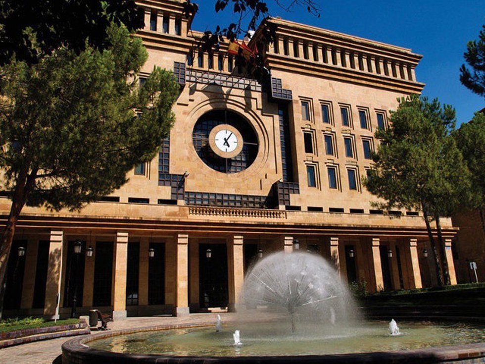Archivo - Fachada del Ayuntamiento de Albacete.