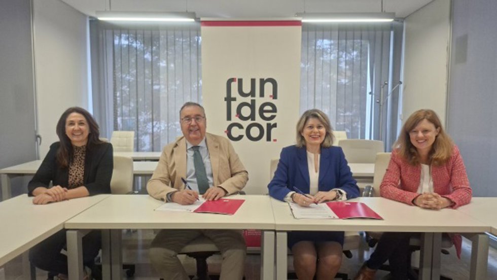 Representantes de Fundacor y Metalcórdoba en la firma del acuerdo.
