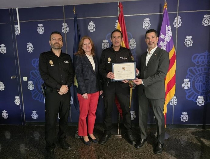 La Policía Nacional de Baleares recibe un reconocimiento de la embajada de EEUU por su colaboración.