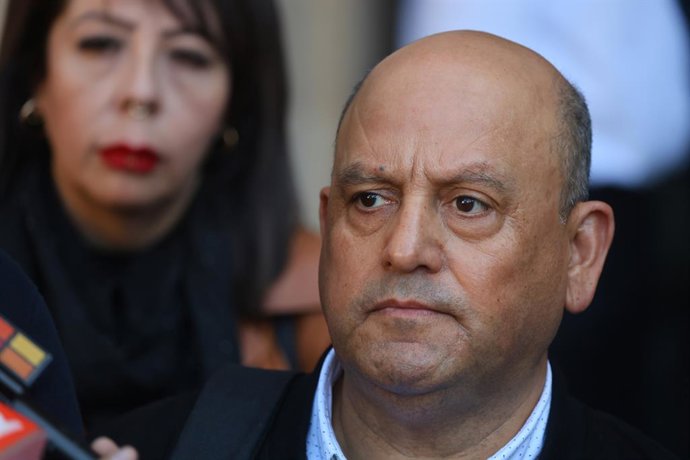 Santiago, 28 de Abril de 2026.  En el Ministerio de Hacienda, se lleva a cabo una nueva reunion de la CUT con Gobierno por salario minimo. Jonnathan Oyarzun/Aton Chile
