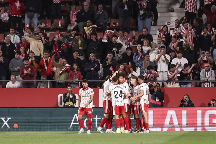 Viktor Tsygankov of Girona FC celebrates a goal with teammates during the Spanish league, LaLiga EA Sports, football match played between Girona FC and Real Betis at Montilivi stadium on April 21, 2026 in Girona, Spain.