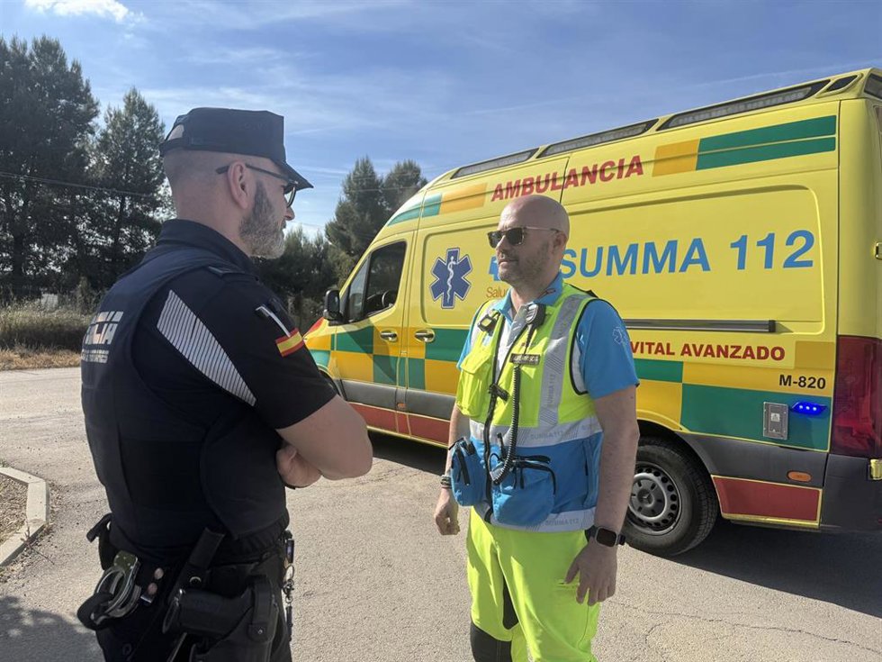 Grave un ciclista de 74 años en Alcalá de Henares al caer y golpearse en la cabeza con una piedra.
