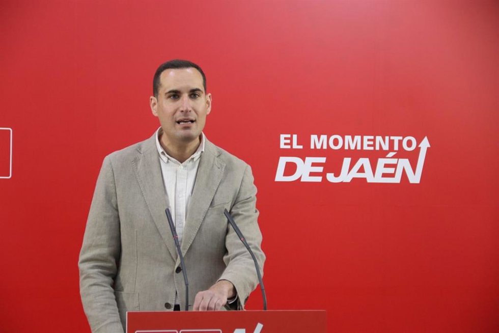 Archivo - El secretario general del PSOE de Jaén, Juan Latorre, en imagen de archivo. 