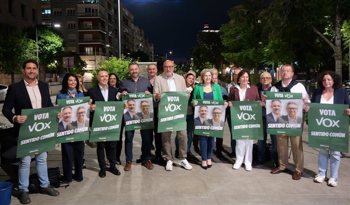 La candidata de Vox por Granada a las elecciones andaluzas del próximo 17 de mayo, Beatriz Sánchez Agustino, ha iniciado la campaña electoral con el objetivo de poner fin a "cuatro años en los que Granada ha seguido siendo maltratada",