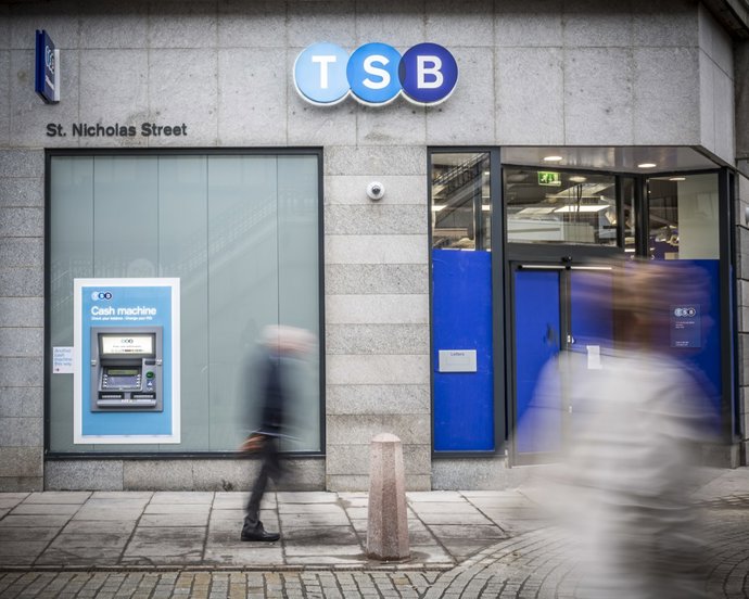Archivo - Oficina de TSB, filial britànica de Sabadell, a Regne Unit