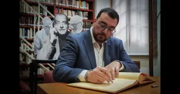 Barbón dice que si PP y Vox fueran coherentes deberían criticar también el viaje de Ayuso a México
