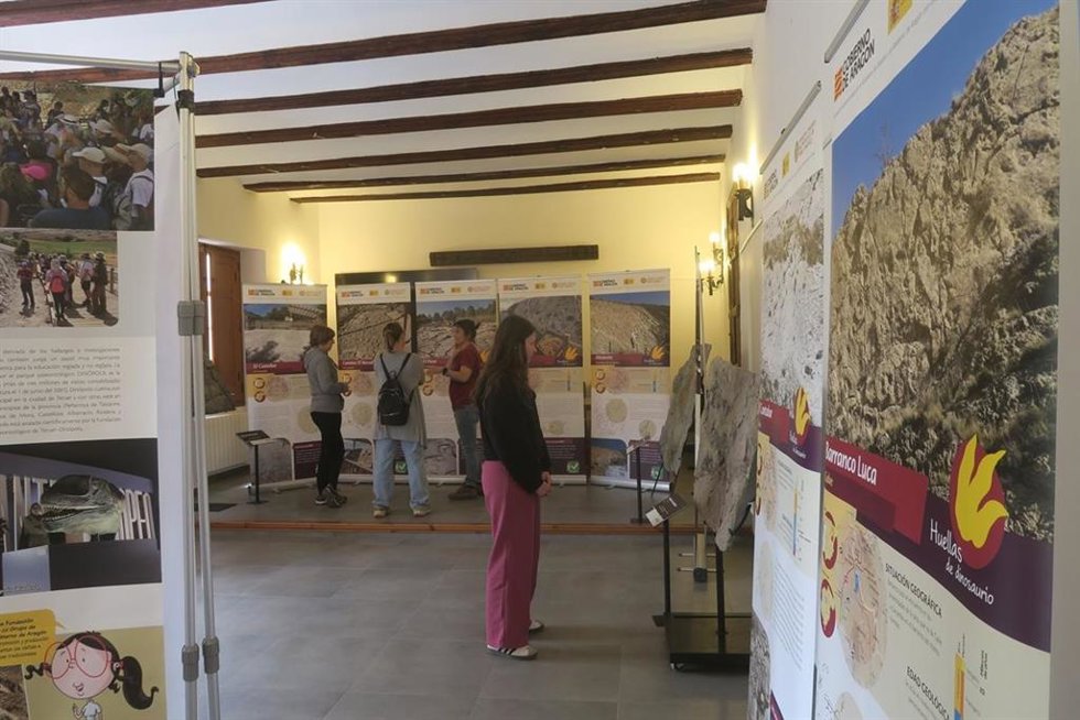 Exposición sobre los yacimientos paleontológicos BIC de la provincia de Teruel, organizada por la Fundación Dinópolis.