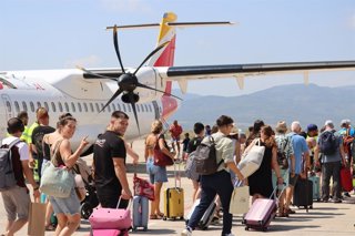 Viajeros en el aeropuerto de Castellón