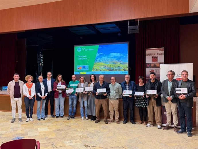 Acto de entrega de las acreditaciones del Club de Ecoturismo en España a 12 empresas del sector turístico y agroalimentario.