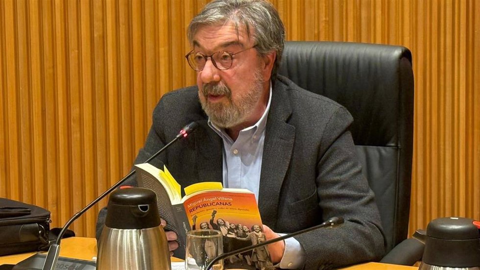 El Periodista E Historiador Miguel Ángel Villena Ha Recuperado La Historia De Las Primeras Nueve Diputadas En El Congreso En La II República