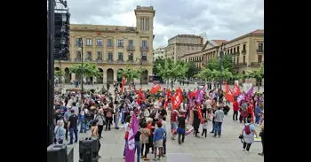 LAB se manifiesta en Pamplona en el Primero de Mayo por una "vida digna" para todos y un SMI de 1.500 euros