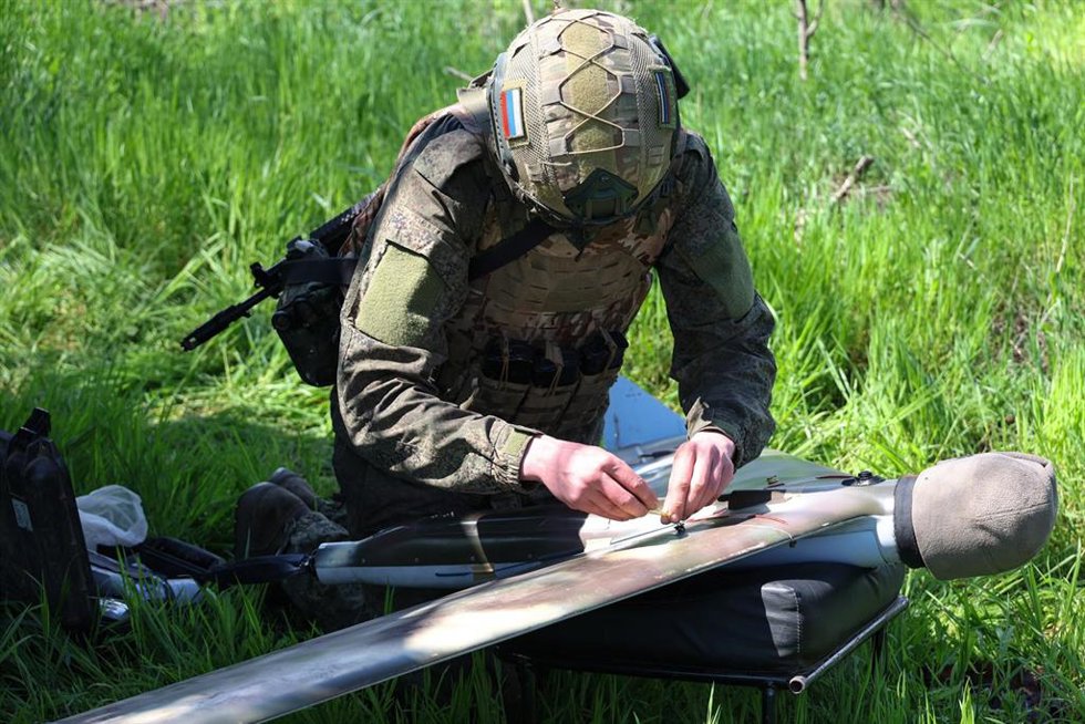 Un militar del Ejército de Rusia en la provincia ucraniana de Jersón, parcialmente ocupada en el marco de la invasión de Ucrania, desatada en febrero de 2022 (archivo)