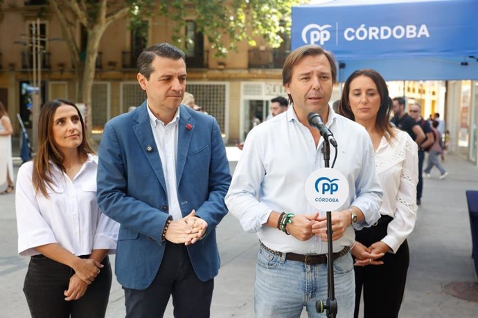 El director de campaña del PP de Andalucía y líder de la candidatura del PP de Córdoba a las próximas elecciones autonómicas del 17M, Antonio Repullo, en declaraciones a los medios.