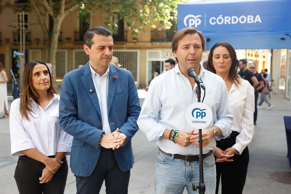 El director de campaña del PP de Andalucía y líder de la candidatura del PP de Córdoba a las próximas elecciones autonómicas del 17M, Antonio Repullo, en declaraciones a los medios.