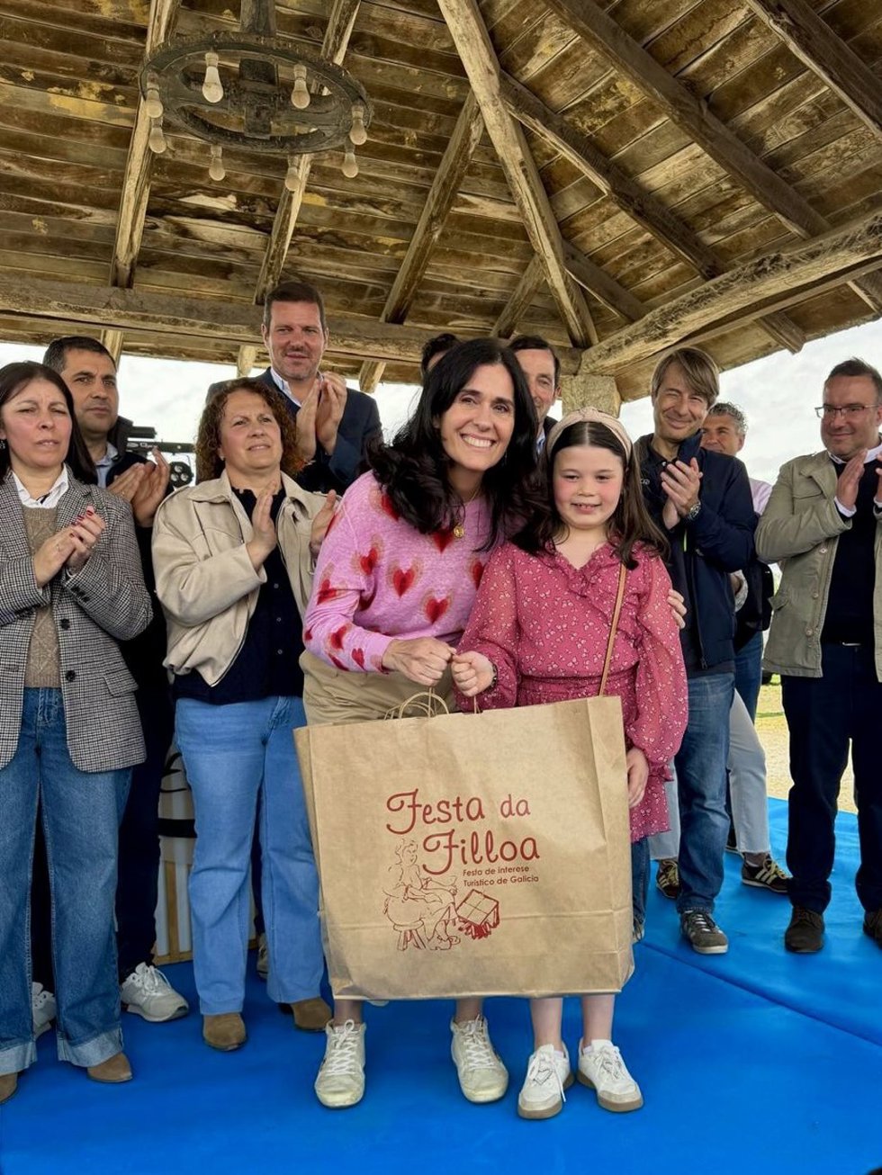 La secretaria xeral del PPdeG, Paula Prado, en la Festa da Filloa de Muimenta, en Cospeito (Lugo).
