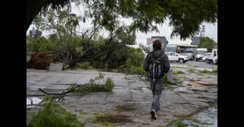 Las tormentas dejarán mañana chubascos fuertes y granizo en la mitad norte y pondrán en aviso a ocho comunidades