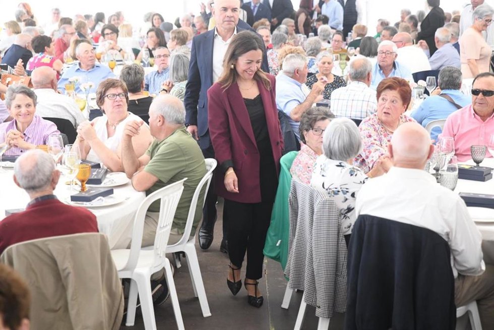 La conselleira do Mar, Marta Villaverde, en la XXIV Reunión de Confraternidad de Porto do Son