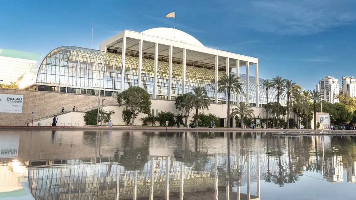 Fachada del Palau de la Música de Valencia