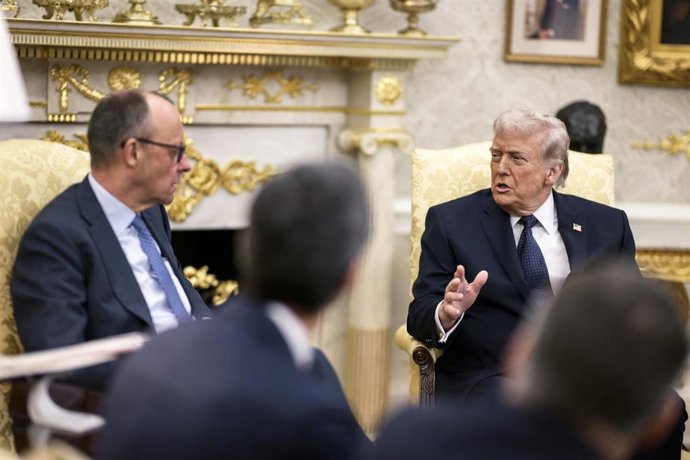 Archivo - El canciller alemán, Friedrich Merz, y el presidente de Estados Unidos, Donald Trump (archivo)