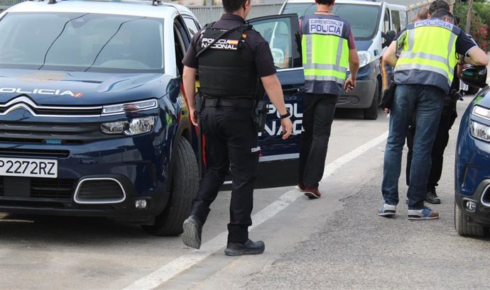 Agentes de Policía Nacional