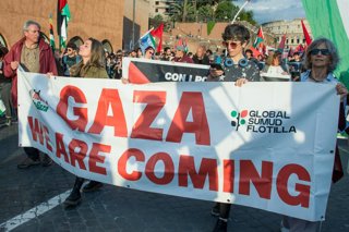 Rome, Italy: April 30, 2026, Rome: Demonstration in support of the Global Sumud Flotilla. The Israeli Navy blocked the Global Sumud Flotilla's new mission to lift the siege on Gaza. It happened on the night of April 29-30, near the Greek island of Crete. 