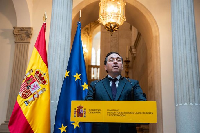 Archivo - El ministro de Asuntos Exteriores, Unión Europea y Cooperación, José Manuel Albares, durante una rueda de prensa, en el Palacio de Viana, a 6 de junio de 2024, en Madrid (España). El ministro de Asuntos Exteriores, José Manuel Albares, ha anunci