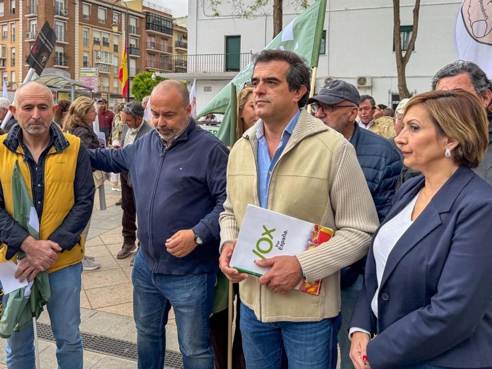 El candidato de Vox por Málaga a las elecciones andaluzas, Antonio Sevilla, en la manifestación en defensa del sector primario en Antequera.