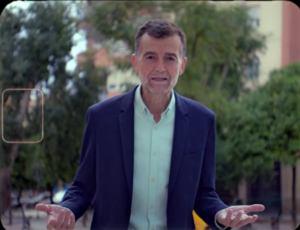 El candidato de la coalición Por Andalucía a la Presidencia de la Junta, Antonio Maíllo, en el spot de campaña para el 17 de mayo.