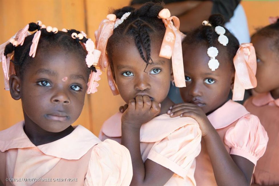 El gobierno regional y los ayuntamientos de Cartagena y Murcia colaboran en la financiación de proyectos internacionales de UNICEF