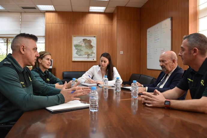 El Gobierno Regional Avanza Junto Con El Equipo PEGASO De La Guardia Civil En La Normativa De Aeródromos De Uso Restringido Y Helipuertos.