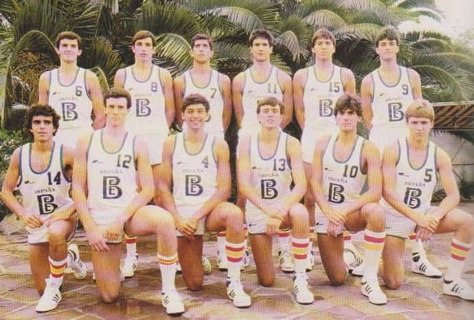 Selección española júnior de baloncesto de 1984 . Una representación de sus integrantes se reúne este próximo sábado 9 de mayo en el Pabellón Príncipe Felipe de Zaragoza.