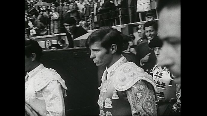 Fotograma de 'Manuel Benítez El Cordobés: una vida a todo o nada', el programa documental por los 90 años del torero.