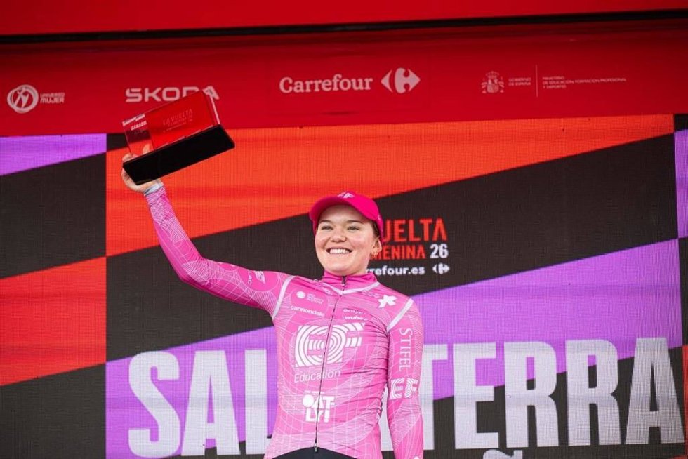 Noemi Rüegg gana la primera etapa de La Vuelta Femenina 26 by Carrefour.Es