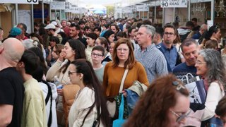 Afluencia de visitantes en la Fira del Llibre de València