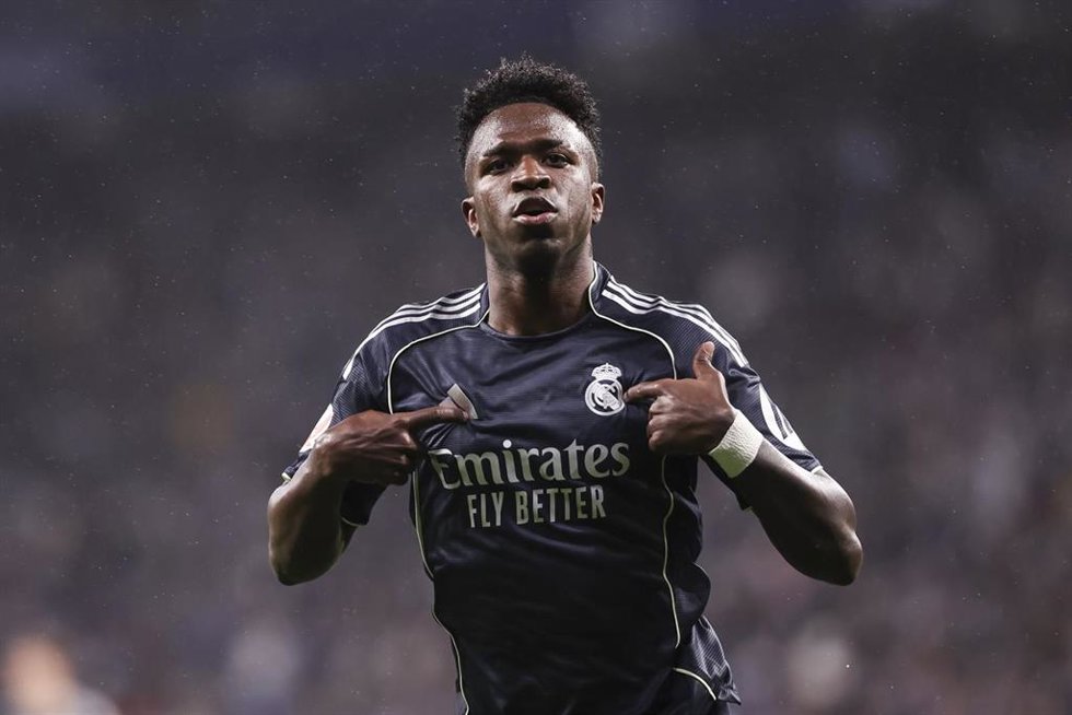 Vinícius Junior celebra uno de sus goles en el RCD Espanyol-Real Madrid de LaLiga EA Sports 25-26