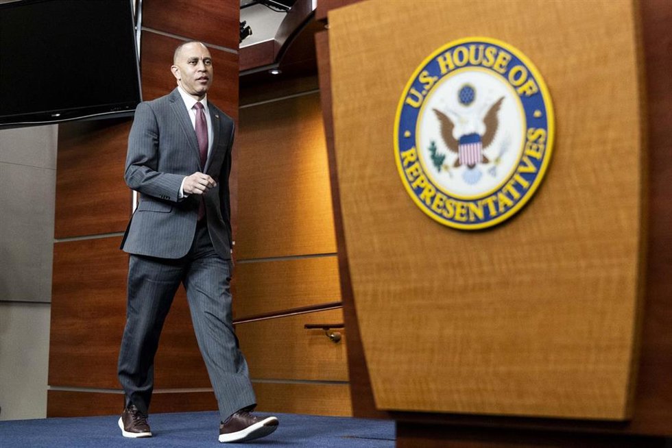 El líder de la minoría demócrata en la Cámara de Representantes, Hakeem Jeffries