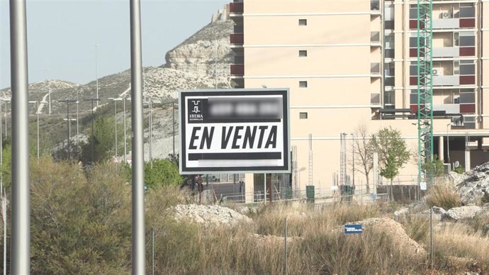 Cartel de venta de viviendas