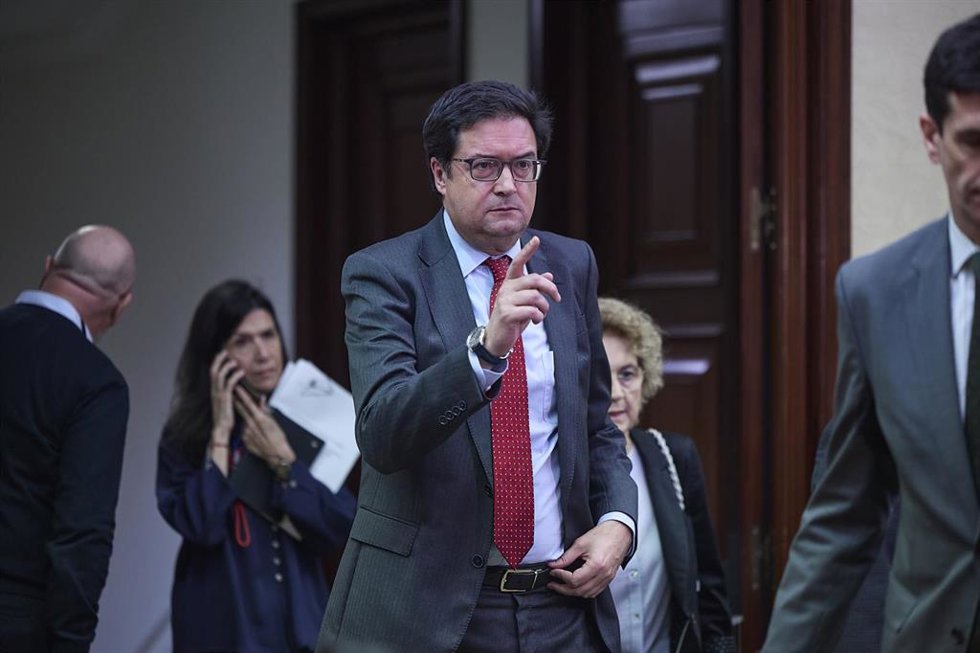 El ministro para la Transformación Digital y de la Función Pública, Óscar López, durante la inauguración de la primera reunión del Panel de Expertos en IA de Naciones Unidas, que se celebra en el Congreso, a 22 de abril de 2026, en Madrid (España).