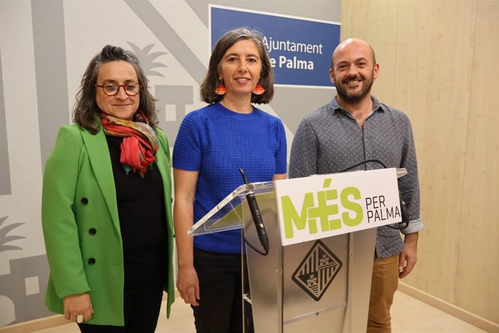 Archivo - Los regidores de MÉS per Palma Kika Coll, Neus Truyol y Miquel Àngel Contreras.