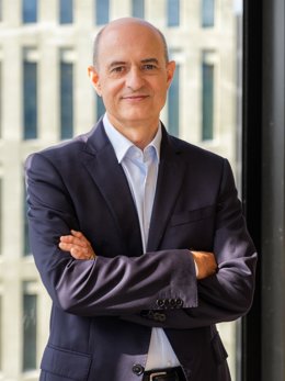 Archivo - El consejero director general de VidaCaixa, Javier Valle