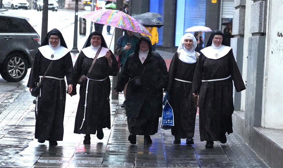 Exmonjas clarisas de Belorado acuden a declarar en Bilbao