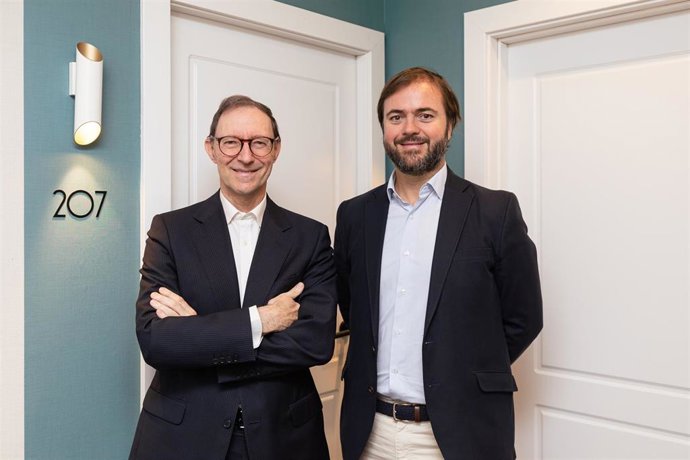 Ignacio Urbelz, consejero delegado de Petit Palace, y Gonzalo Armenteros, presidente de Soho Boutique