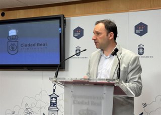 El portavoz del equipo de Gobierno, Guillermo Arroyo, en rueda de prensa.