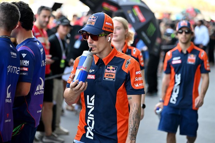 Archivo - VINALES Maverick (spa), Red Bull KTM Tech3, KTM RC16, portrait during the 2026 MotoGP PT Grand Prix of Thailand on the Chang International Circuit from February 27th, to March 1st, in Buriram, Thailand - Photo Studio Milagro / DPPI