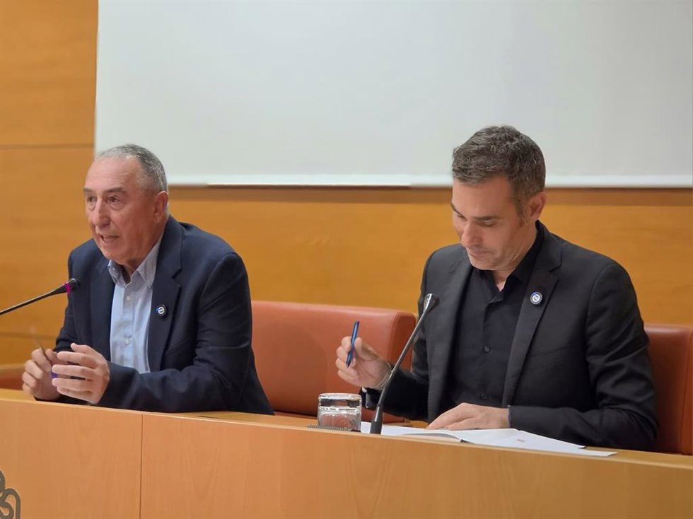 El síndic de Compromís en Les Corts, Joan Baldoví, y el siputado Gerard Fullana