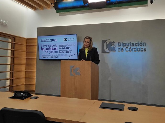 La delegada de Igualdad de la Diputación de Córdoba, Auxiliadora Moreno, en rueda de prensa.