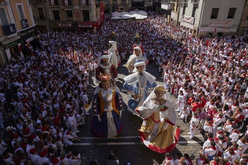 Archivo - Imagen de la Comparsa de Gigantes y Cabezudos de Pamplona