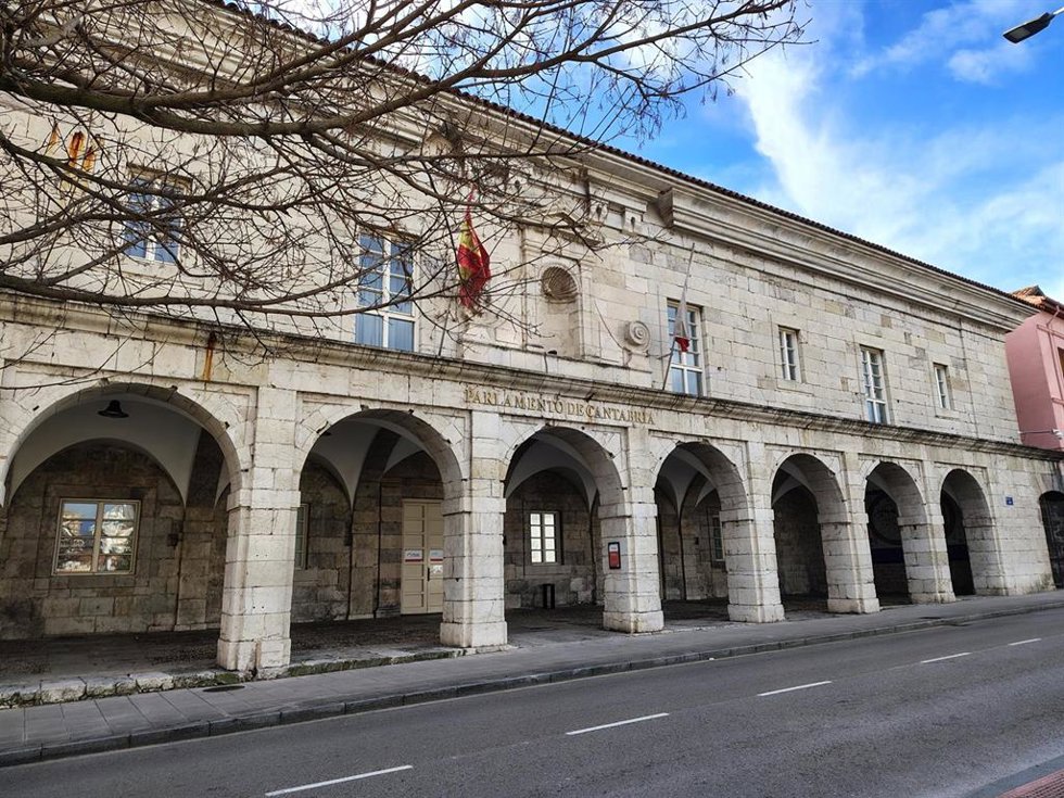 Archivo - Edificio del Parlamento de Cantabria.- Archivo