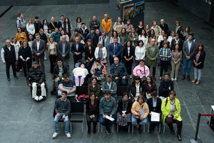Acto celebrado en el Parlamento foral.